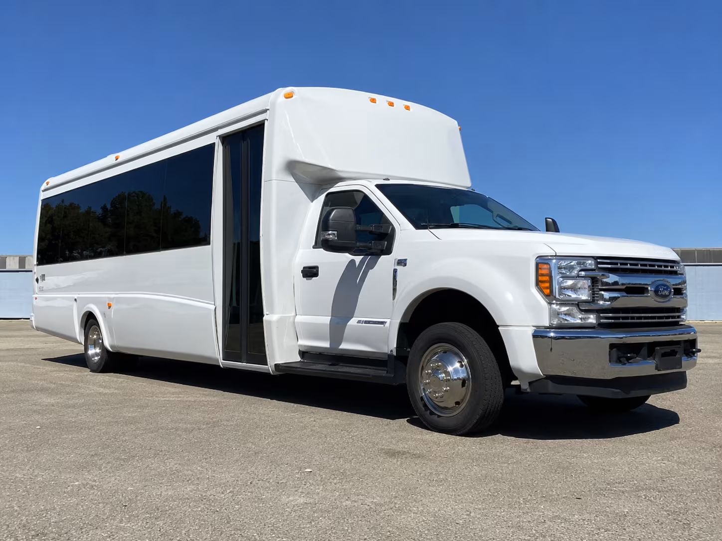 cambridge reliable employee shuttles for your workforce
