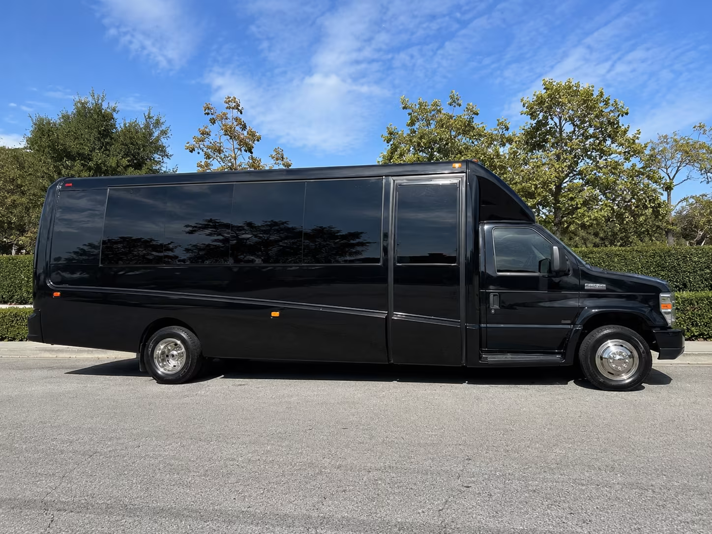 choosing the right airport shuttle bus from fall river has never been easier