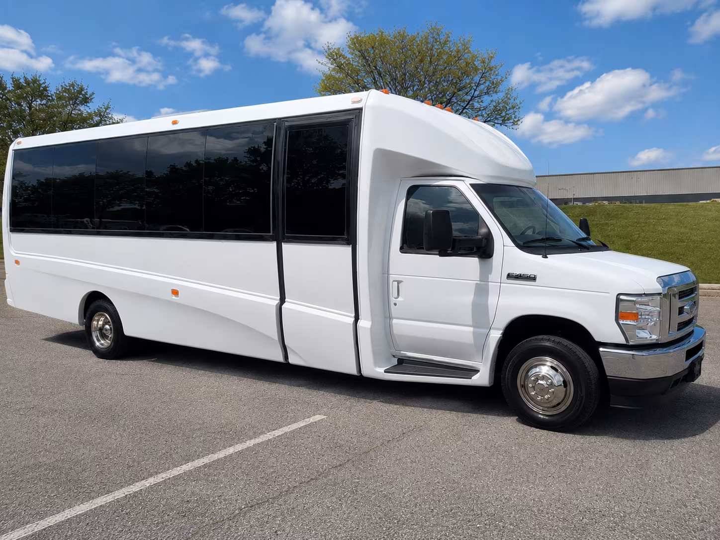 fallrivercharterbuscompany com puts newport mansion wedding shuttles right at your fingertips