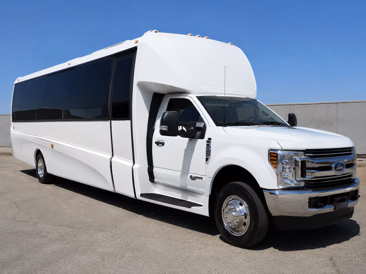 taunton discreet military and government shuttles for your group
